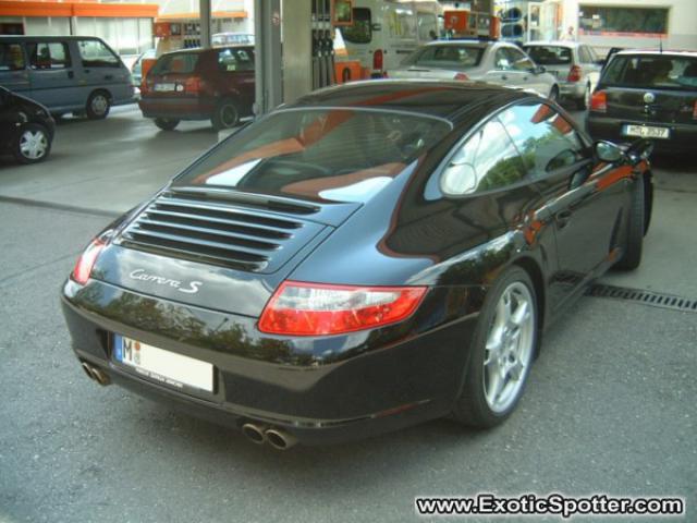 Porsche 911 spotted in Munich, Germany