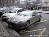 Aston Martin DB9