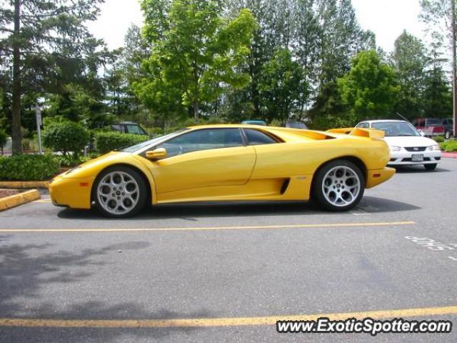 Lamborghini Diablo spotted in Kirkland, Washington