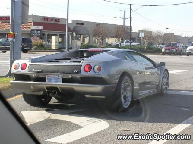 Lamborghini Diablo spotted in Virginia Beach, Virginia