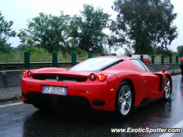 Ferrari Enzo spotted in Rome, Italy