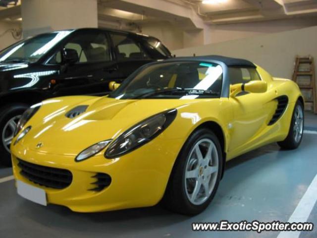 Lotus Elise spotted in Hong Kong, China