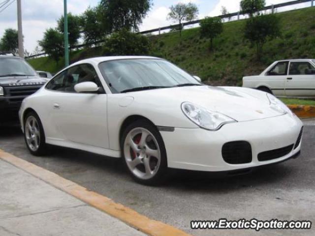 Porsche 911 spotted in Mexico City, Mexico