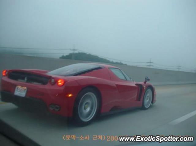 Ferrari Enzo spotted in Seoul, South Korea