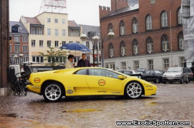 Lamborghini Diablo spotted in Maranello, Italy