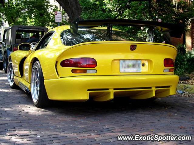 Dodge Viper spotted in Savannah, Georgia