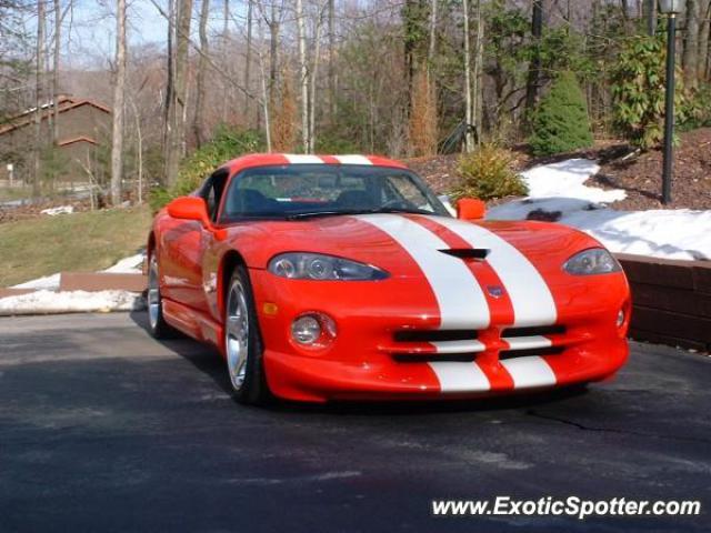 Dodge Viper spotted in Livington, Michigan