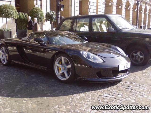 Porsche Carrera GT spotted in Paris, France