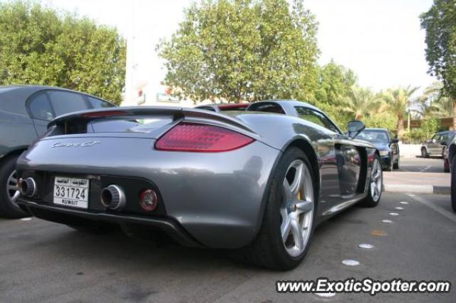 Porsche Carrera GT spotted in Kuwait, Kuwait