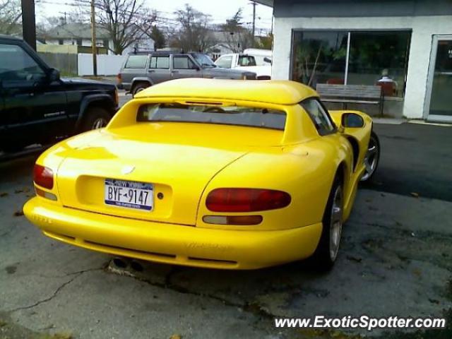 Dodge Viper spotted in Oceanside, New York