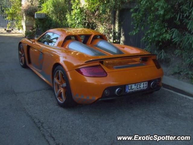 Porsche Carrera GT spotted in Bel Air, California