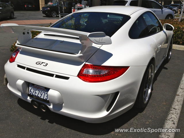 Porsche 911 GT3 spotted in Carmel Valley, California