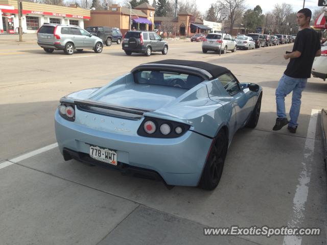 Tesla Roadster spotted in Cherry creek, Colorado