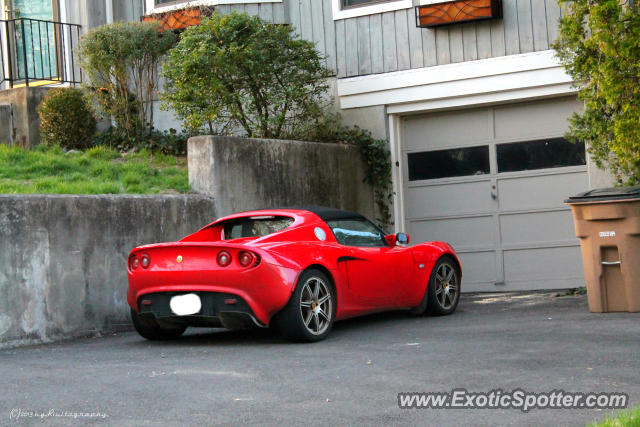 Lotus Elise spotted in Stamford, Connecticut