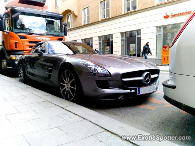 Mercedes SLS AMG spotted in Munich, Germany