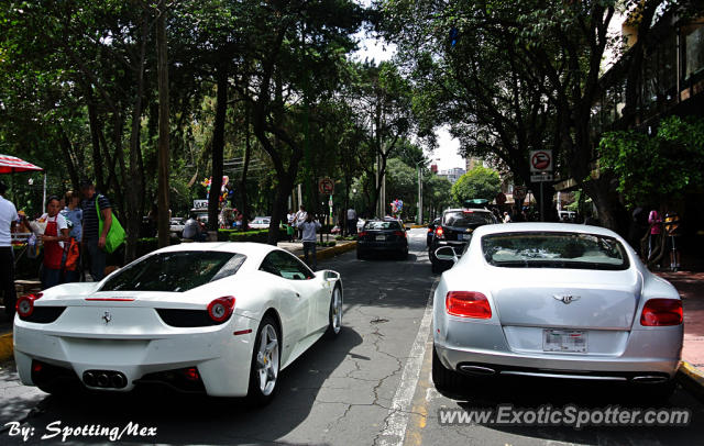 Ferrari 458 Italia spotted in Mexico City, Mexico