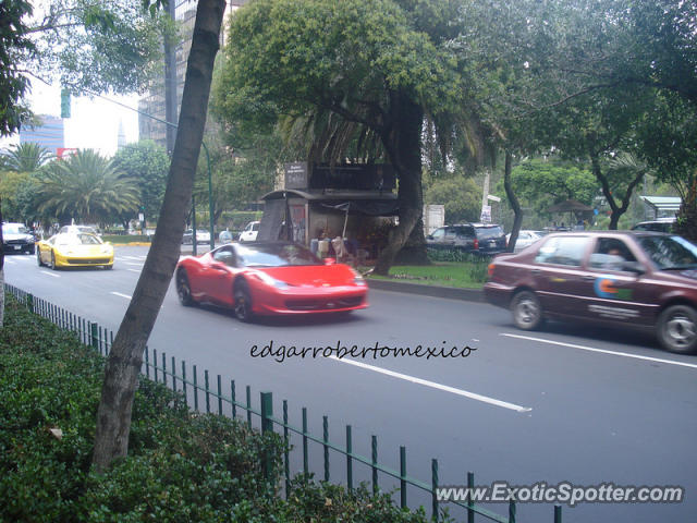 Ferrari 458 Italia spotted in Ciudad de México, Mexico