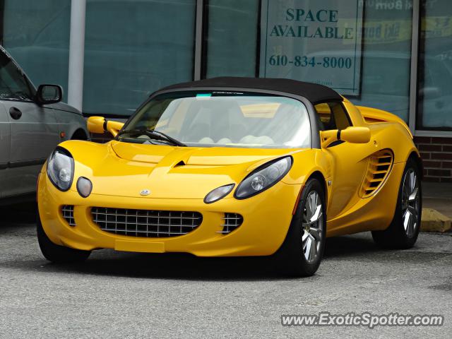 Lotus Elise spotted in Newark, Delaware