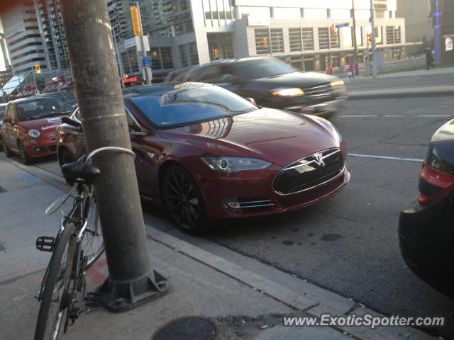 Tesla Model S spotted in Toronto, Canada