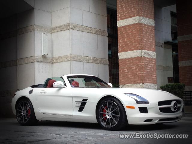 Mercedes SLS AMG spotted in Toronto, Canada