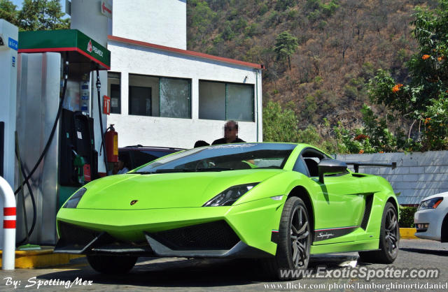 Lamborghini Gallardo spotted in Mexico City, Mexico