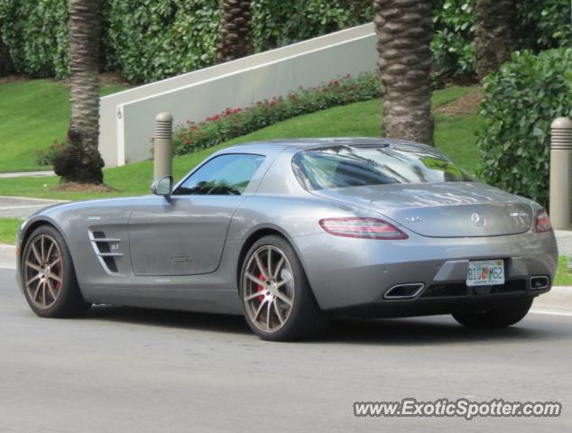 Mercedes SLS AMG spotted in Bal Harobur, Florida