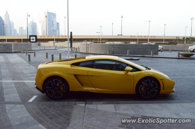 Lamborghini Gallardo spotted in Dubai, United Arab Emirates