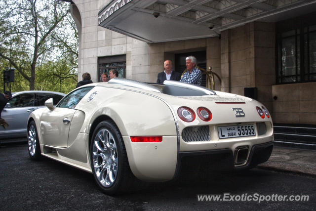 Bugatti Veyron spotted in London, United Kingdom