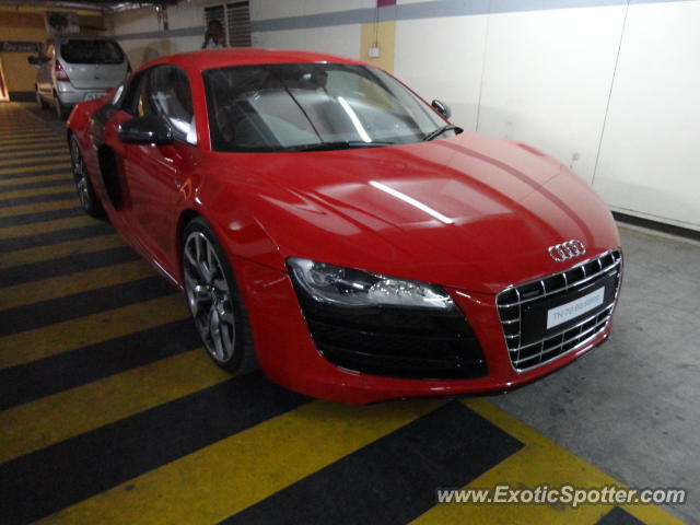 Audi R8 spotted in Bangalore, India