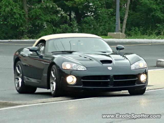 Dodge Viper spotted in Newark, Delaware