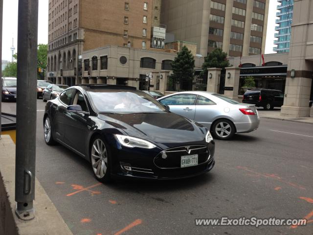 Tesla Model S spotted in Toronto, Canada