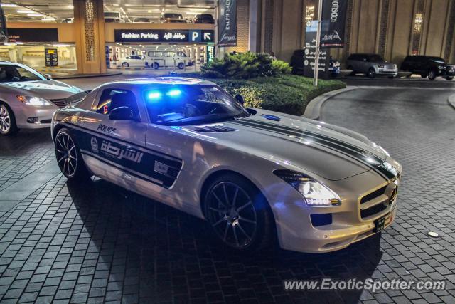 Mercedes SLS AMG spotted in Dubai, United Arab Emirates