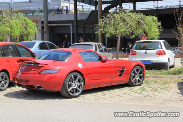 Mercedes SLS AMG spotted in Beijing, China