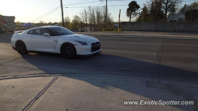 Nissan GT-R spotted in Timmins, Canada
