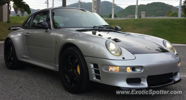 Porsche 911 spotted in Coamo, Puerto Rico