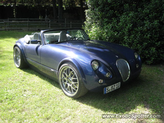 Wiesmann Roadster spotted in Cernobbio, Italy