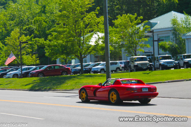 Dodge Viper spotted in Danbury, Connecticut