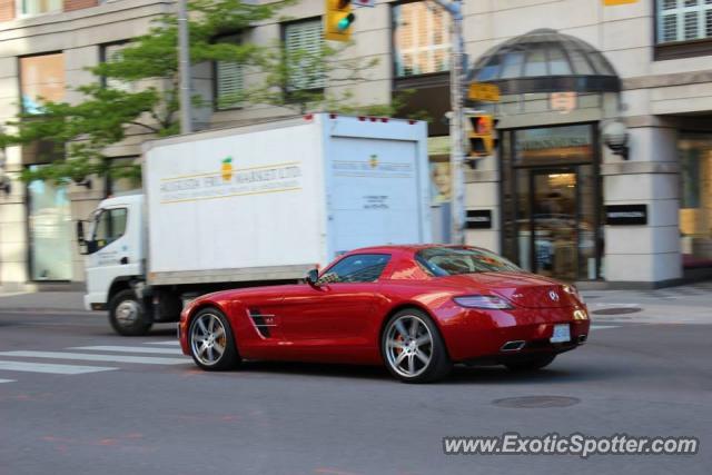 Mercedes SLS AMG spotted in Toronto, Canada