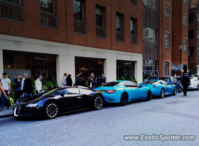 Bugatti Veyron spotted in London, United Kingdom