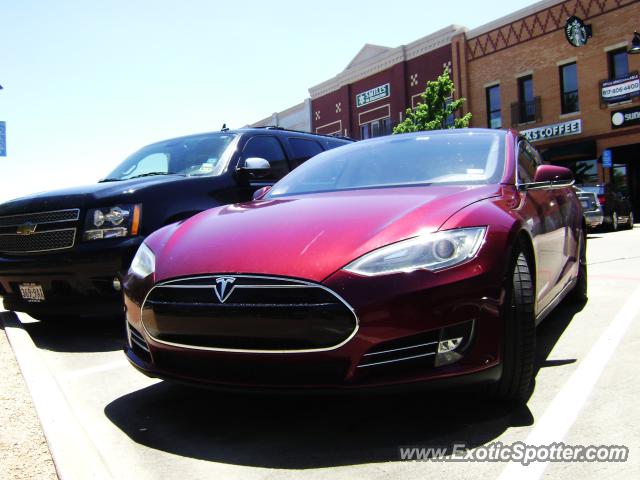 Tesla Model S spotted in Arlington, Texas