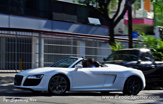 Audi R8 spotted in Mexico City, Mexico