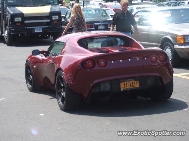 Lotus Elise spotted in Greenwich, Connecticut