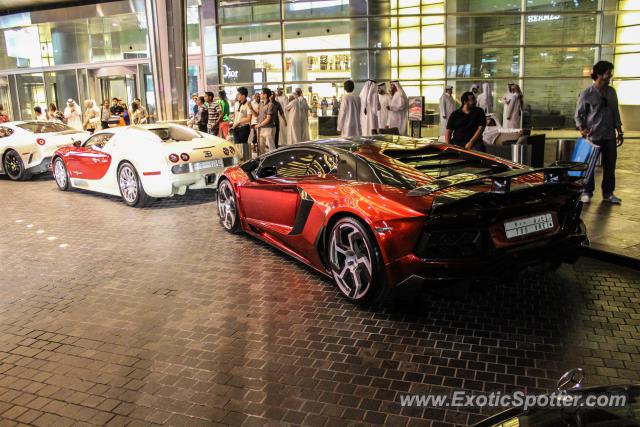 Bugatti Veyron spotted in Dubai, United Arab Emirates