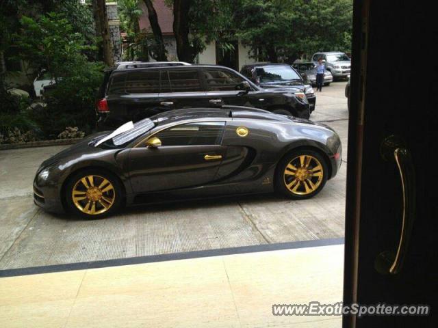 Bugatti Veyron spotted in Yangon, Myanmar, Burma