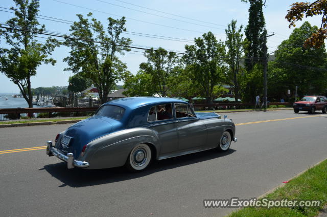 Rolls Royce Silver Cloud spotted in Greenwich, Connecticut