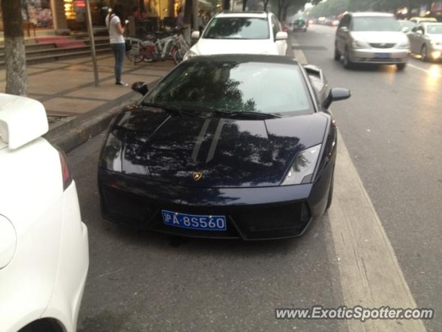 Lamborghini Gallardo spotted in Shanghai, China