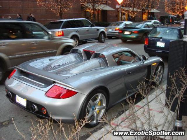 Porsche Carrera GT spotted in Chicago, Illinois