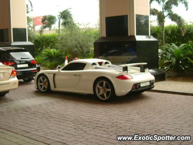 Porsche Carrera GT spotted in Dubai, United Arab Emirates