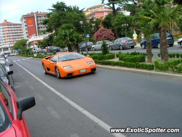 Lamborghini Diablo spotted in Portoroz, Slovenia