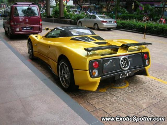 Pagani Zonda spotted in Orchard, Singapore